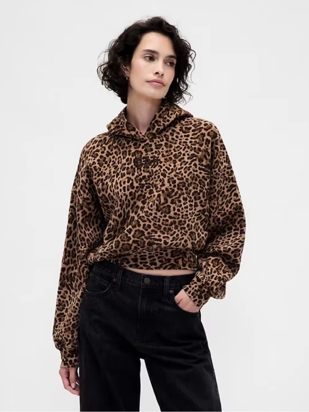 Gap Women's VintageSoft leopard crop logo hoodie, size M